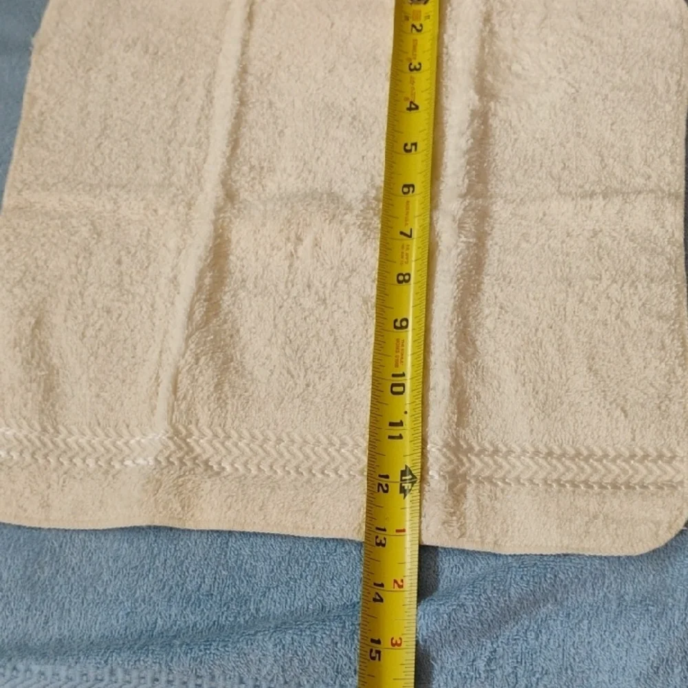 Christy Cream Bath Towels